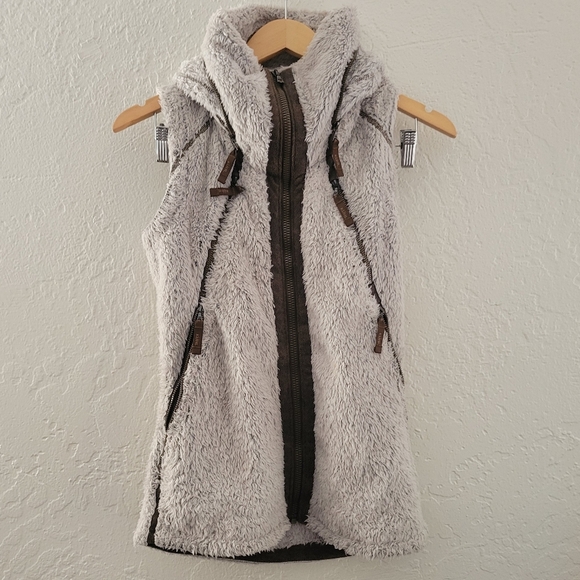 Kuhl Flight Vest Size XS